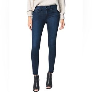 Joe's Dark Wash Skinny Jeans Size W27